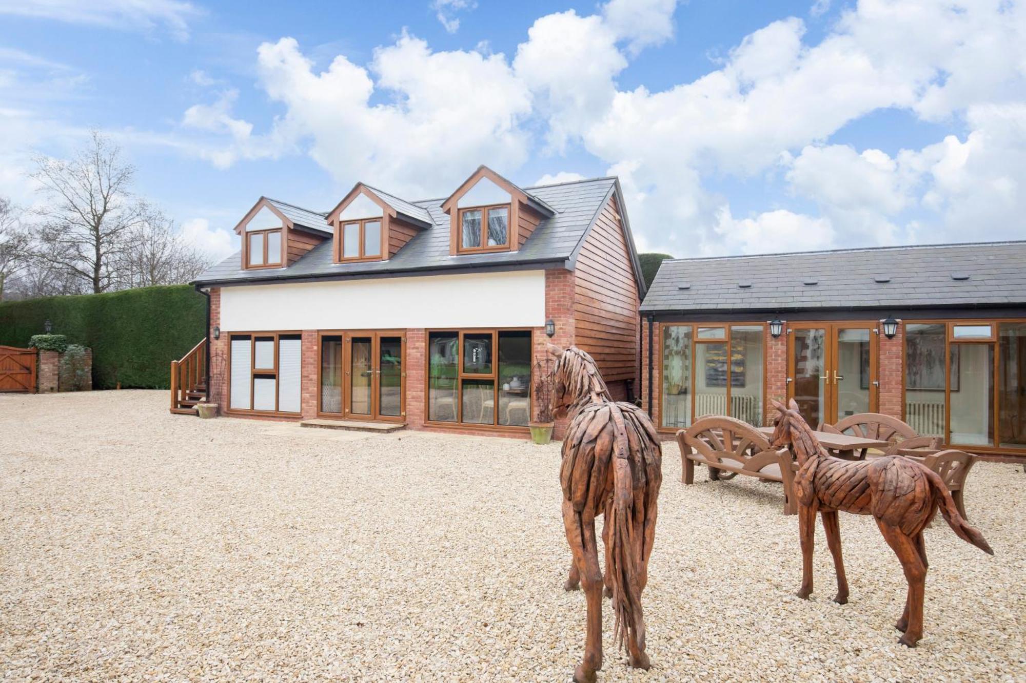 Stable Lodge - Boutique Bed & Breakfast Shurdington 外观 照片