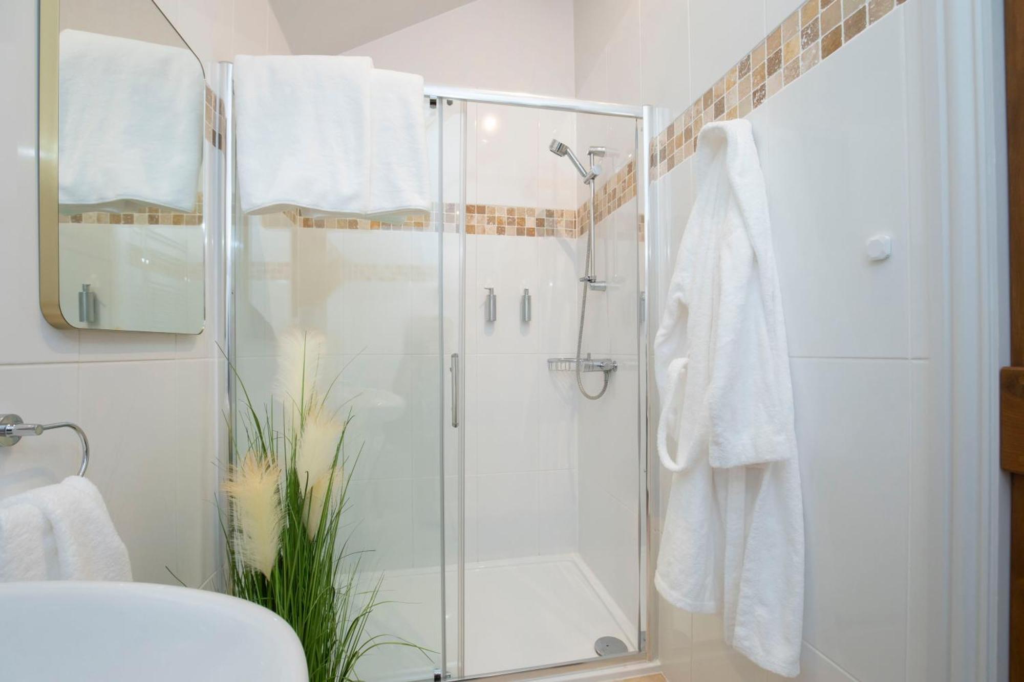 Stable Lodge - Boutique Bed & Breakfast Shurdington 外观 照片